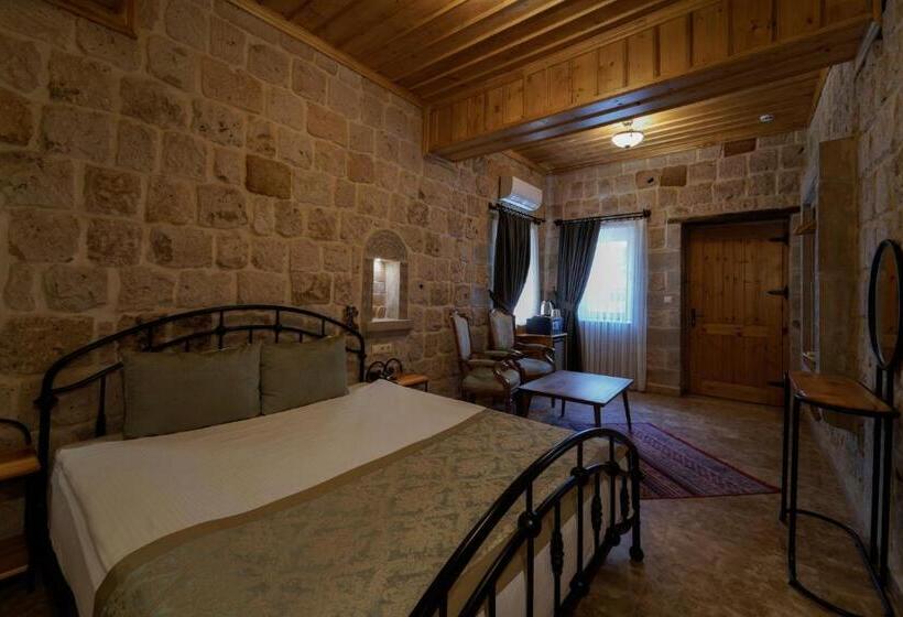 اتاق استاندارد, Cratus Stone Palace