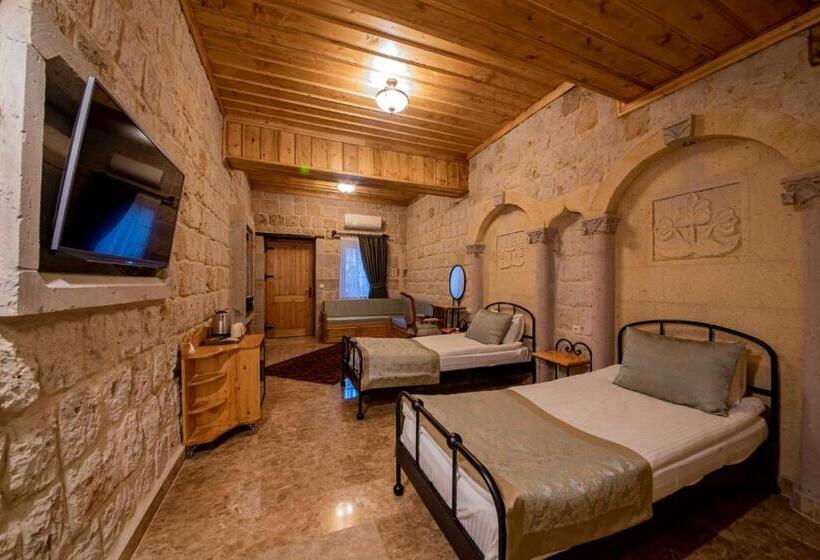 اتاق استاندارد با چشم‌انداز باغ, Cratus Stone Palace