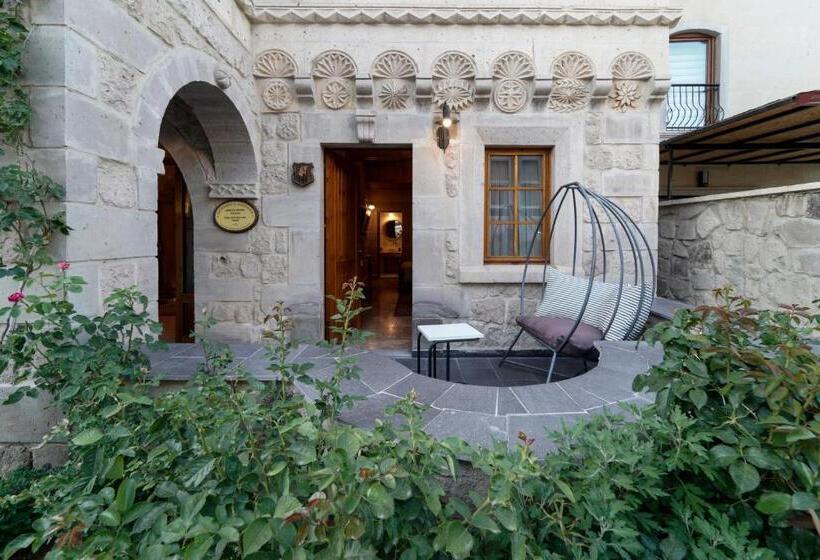 اتاق استاندارد, Cratus Stone Palace
