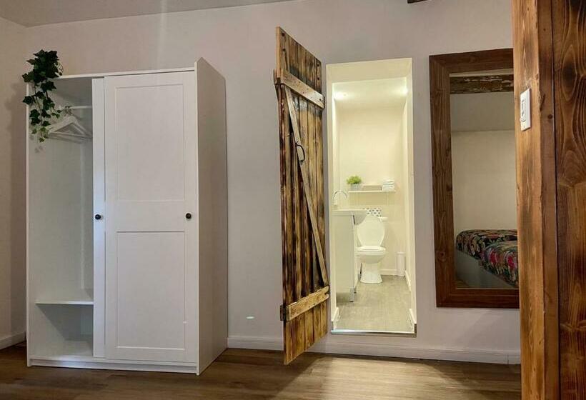 Номер Стандарт, Jaune Hôtel Boutique