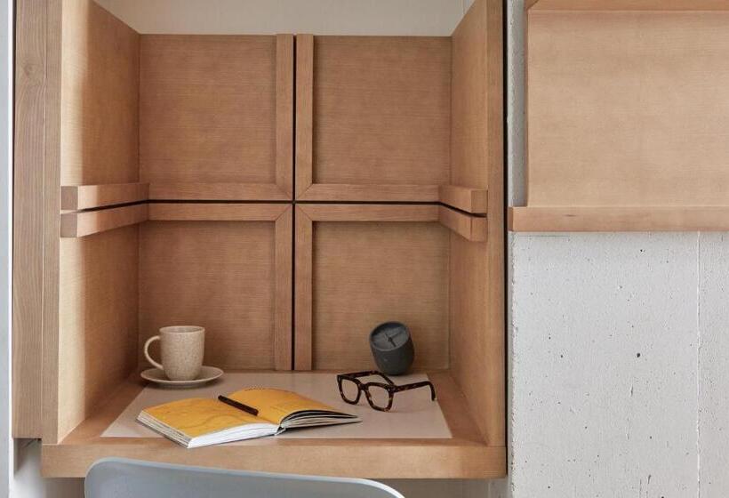Номер Стандарт, Buckle Street Studios By Locke, Aldgate