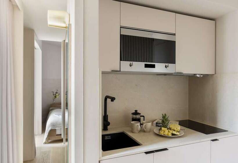 Студия Стандарт, Buckle Street Studios By Locke, Aldgate