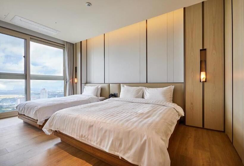 Suite Mountain View, Sono Felice Delpino