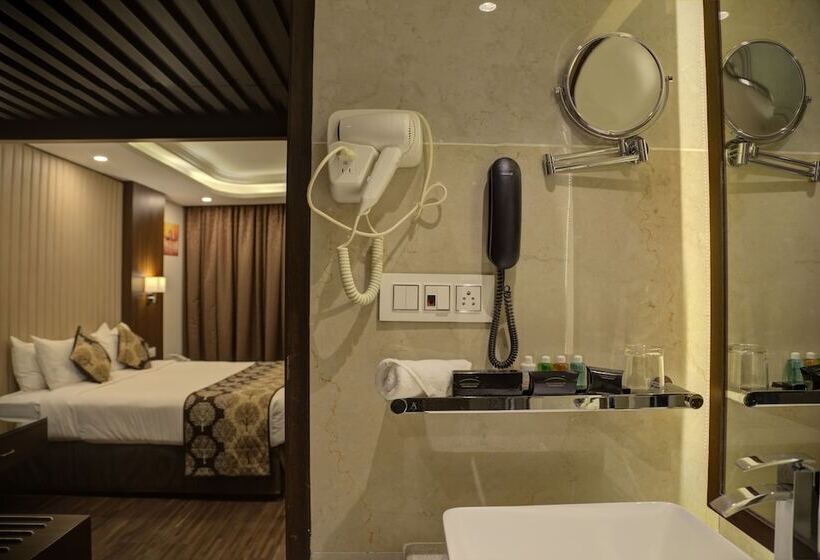 سوییت اجرایی, Goldfinch Hotel Mangalore