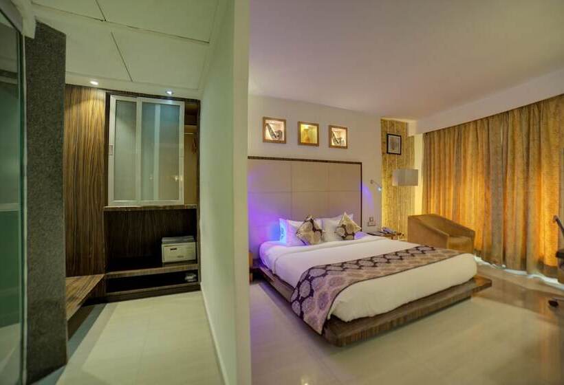 سوییت اجرایی, Goldfinch Hotel Mangalore