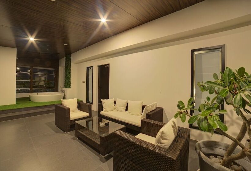سوئیت پرزیدنت, Goldfinch Hotel Mangalore