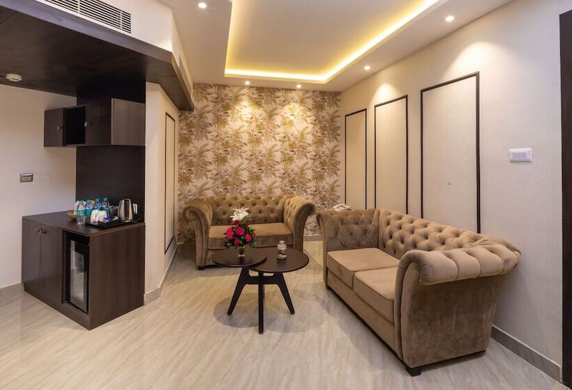 سوییت اجرایی, Goldfinch Hotel Mangalore