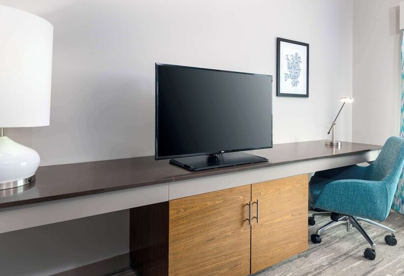 اتاق استاندارد, Hilton Garden Inn Charlotte Uptown