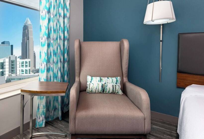 اتاق استاندارد, Hilton Garden Inn Charlotte Uptown