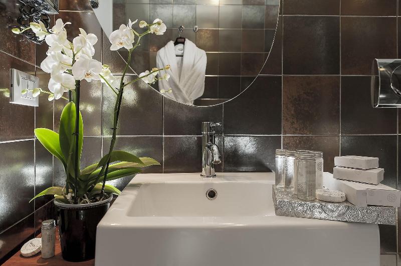 חדר סטנדרט לשלושה, Metropolis   Hotel Di Charme