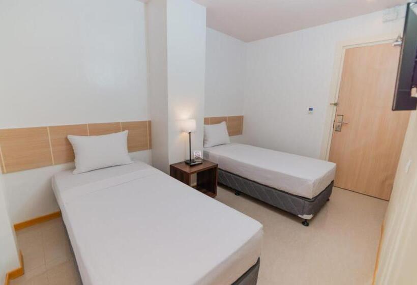 标准间, Soi Suites