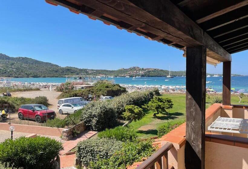 استودیوی استاندارد با چشم‌انداز دریا, Sardegna Beach Cala Reale
