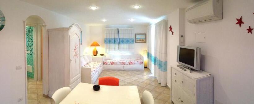 آپارتمان 1 خوابه با چشم‌انداز دریا, Sardegna Beach Cala Reale