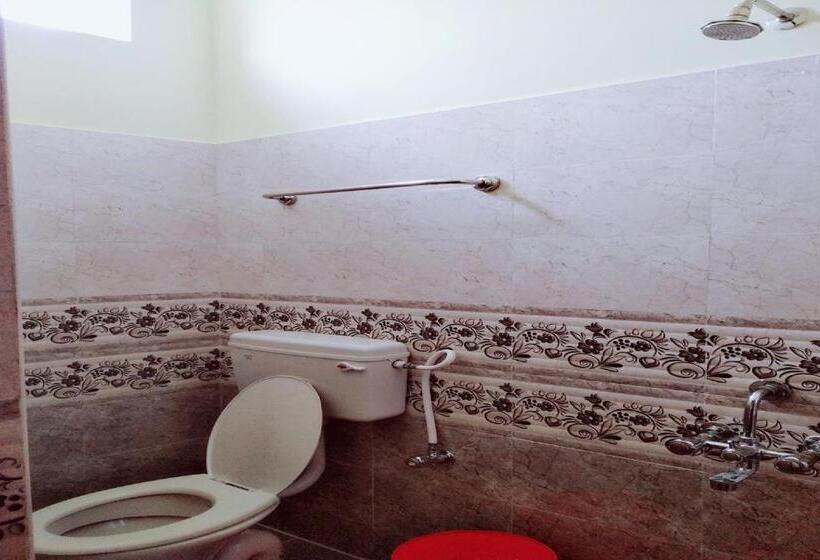 Трехместный Номер Классика, Oyo 82027 Vijay Palace