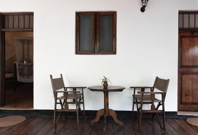 سوییت خانوادگی, Zanzibar Retreat