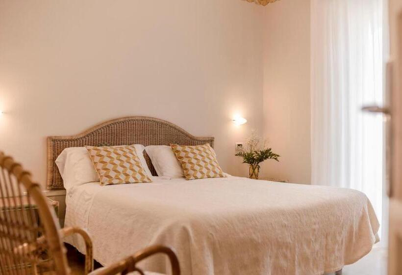 Quarto Familiar Vista Jardim, Villa Arizona