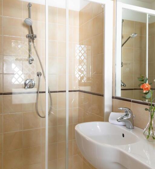 Quarto Estandar com Sacada, Villa Arizona