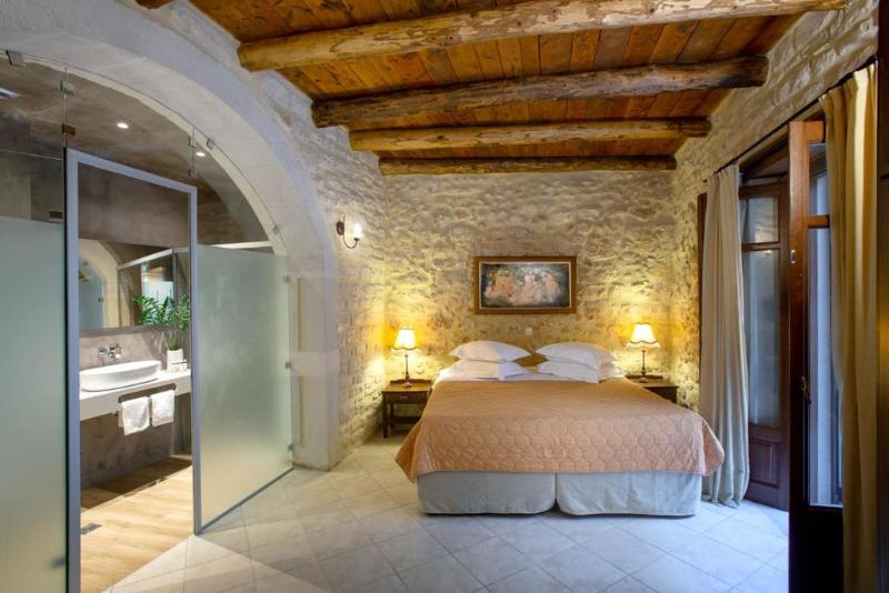 سوییت جونیور, Casa Moazzo Suites And Apartments