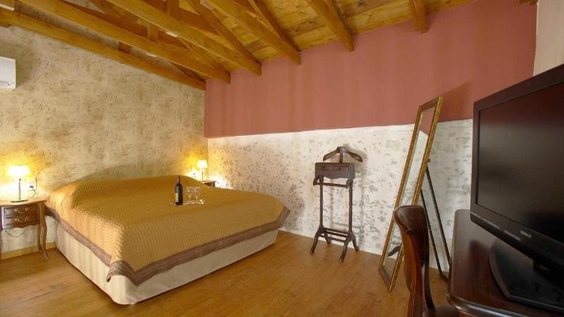 سوییت جونیور, Casa Moazzo Suites And Apartments