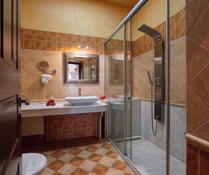سوییت جونیور, Casa Moazzo Suites And Apartments
