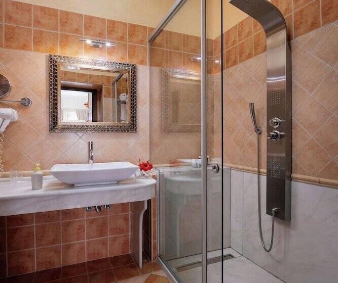 سوییت جونیور, Casa Moazzo Suites And Apartments