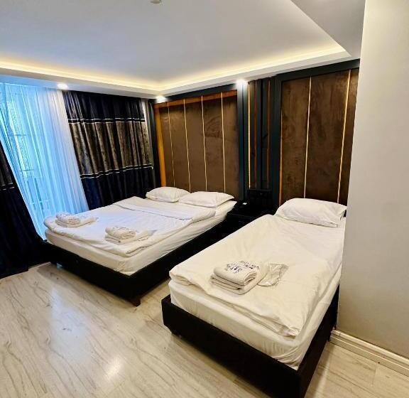 اتاق استاندارد سه تخته با بالکن, Sirkeci Quietness