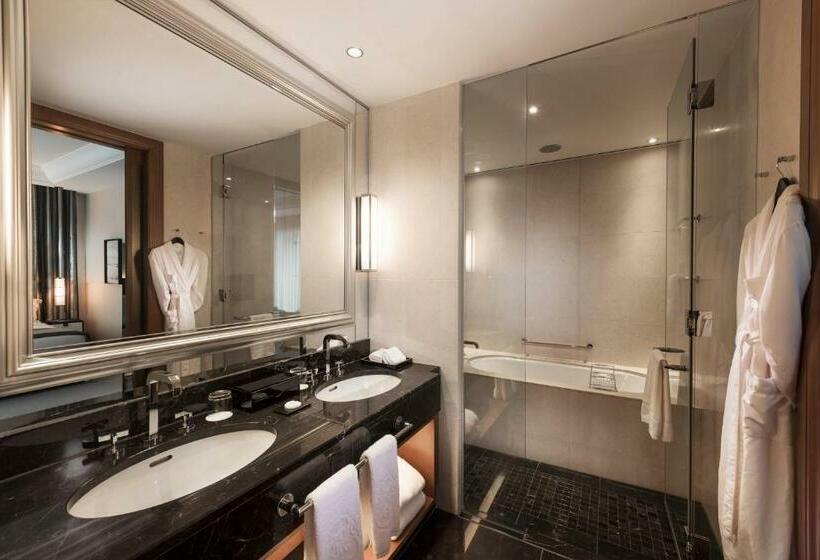 اتاق لوکس با چشم‌انداز شهر, St. Regis Osaka