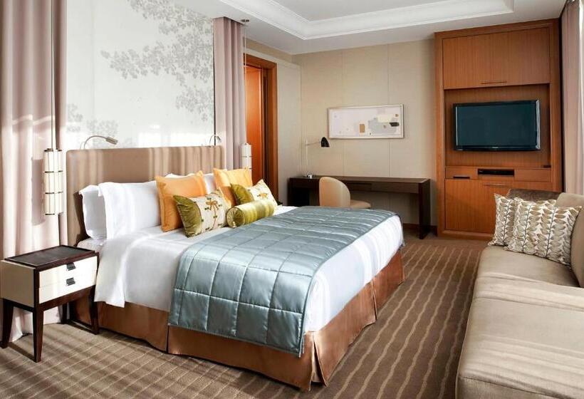 اتاق دلوکس با تخت کینگ و چشم‌انداز شهر, St. Regis Osaka