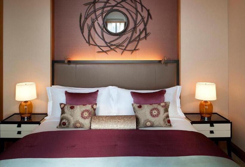 Deluxe Suite King Bed, St. Regis Osaka
