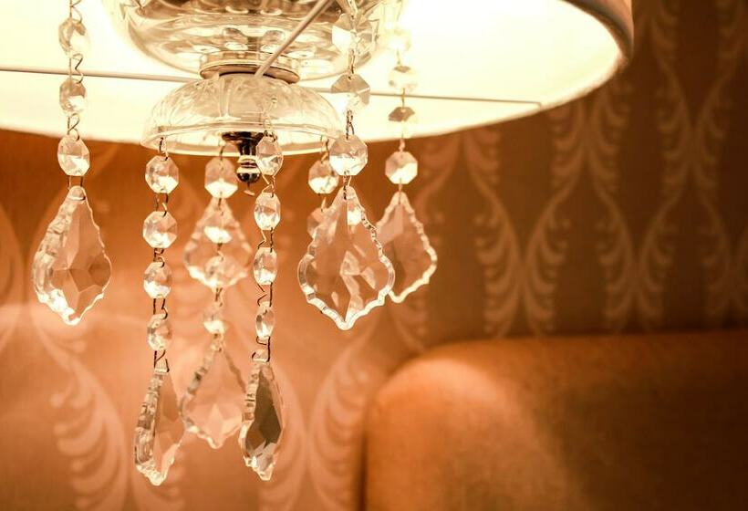 Номер Стандарт Вид на Бассейн, The Russelior Hotel & Spa
