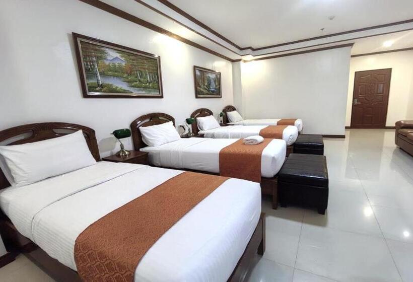اتاق استاندارد چهار تخته, Ferrymar Hotel Iloilo