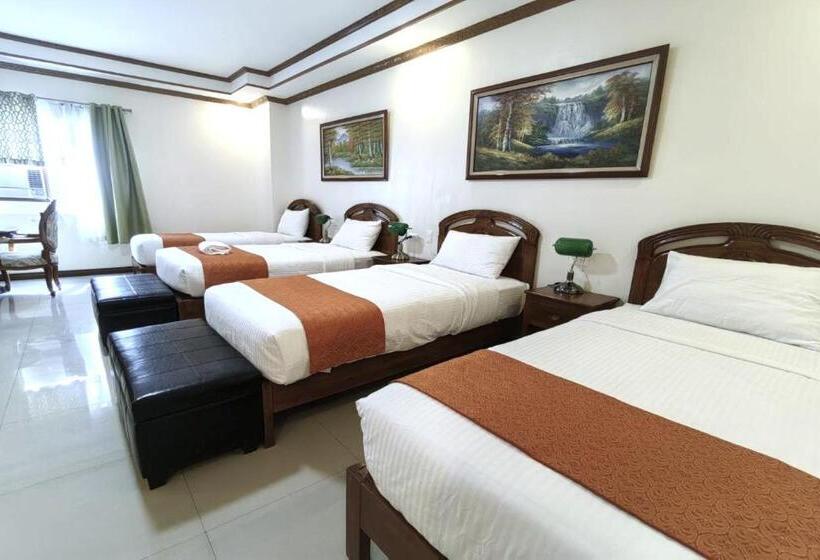 اتاق استاندارد چهار تخته, Ferrymar Hotel Iloilo