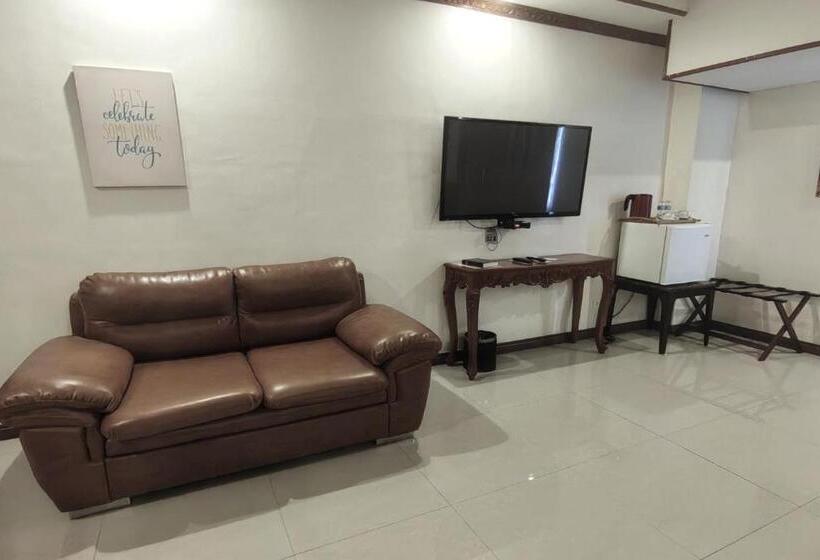 سوییت, Ferrymar Hotel Iloilo