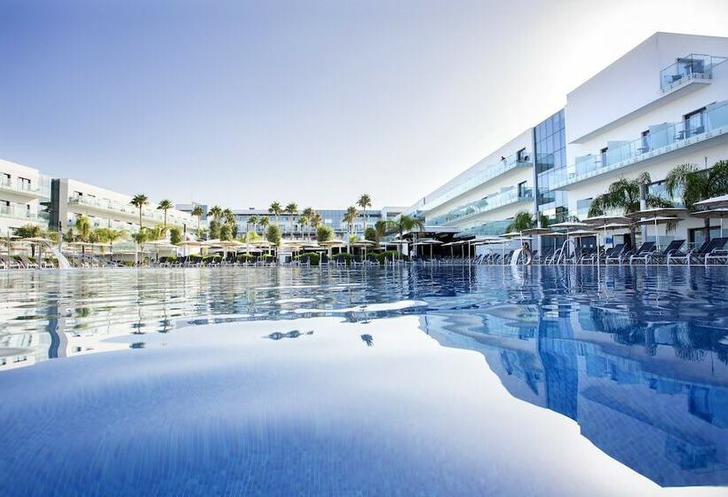 اتاق اساندارد با چشم‌انداز جانبی به دریا, Hipotels Gran Conil & Spa