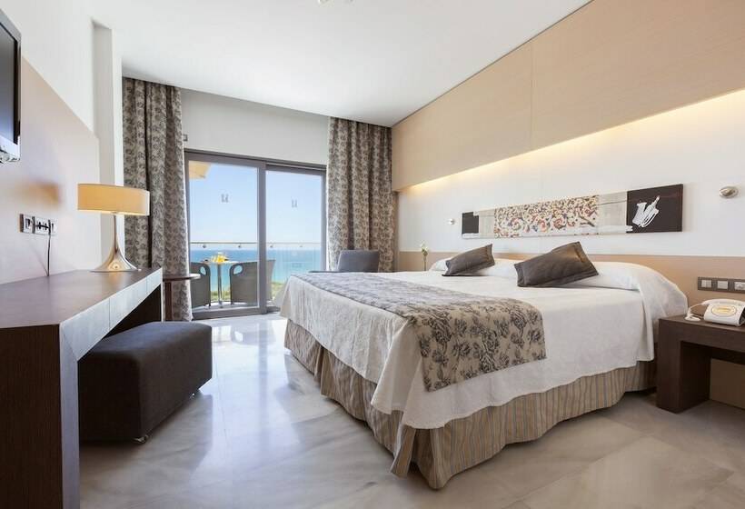 سوییت جونیور, Hipotels Gran Conil & Spa