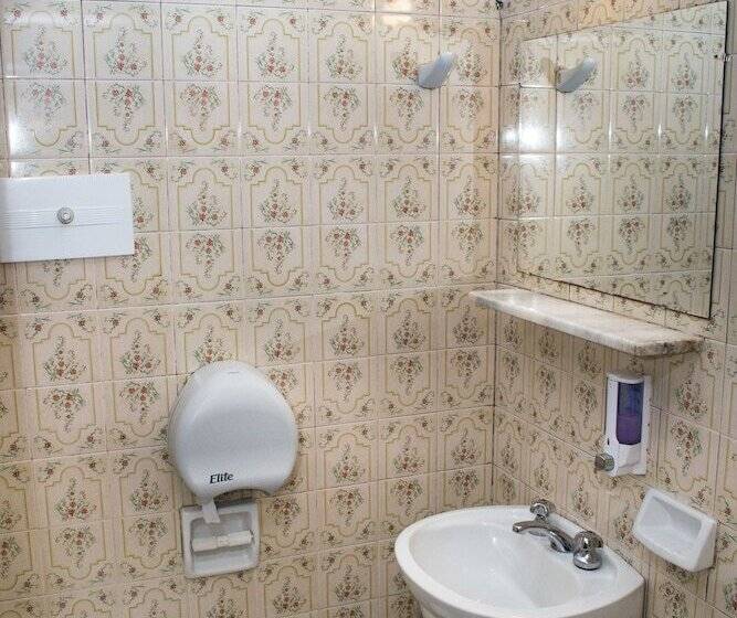 Номер Стандарт Совместная Ванная, Hostel Inn Bariloche