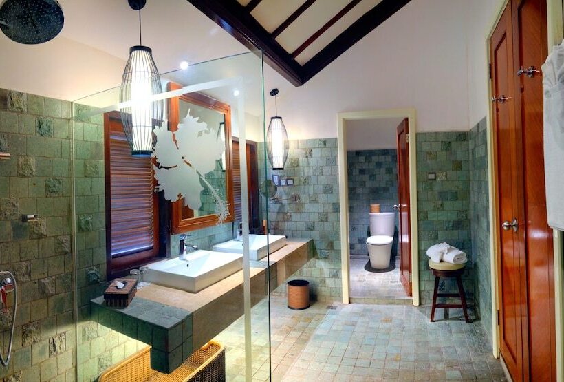 Вилла с 1 спальней и бассейном, Bunga Raya Island Resort & Spa