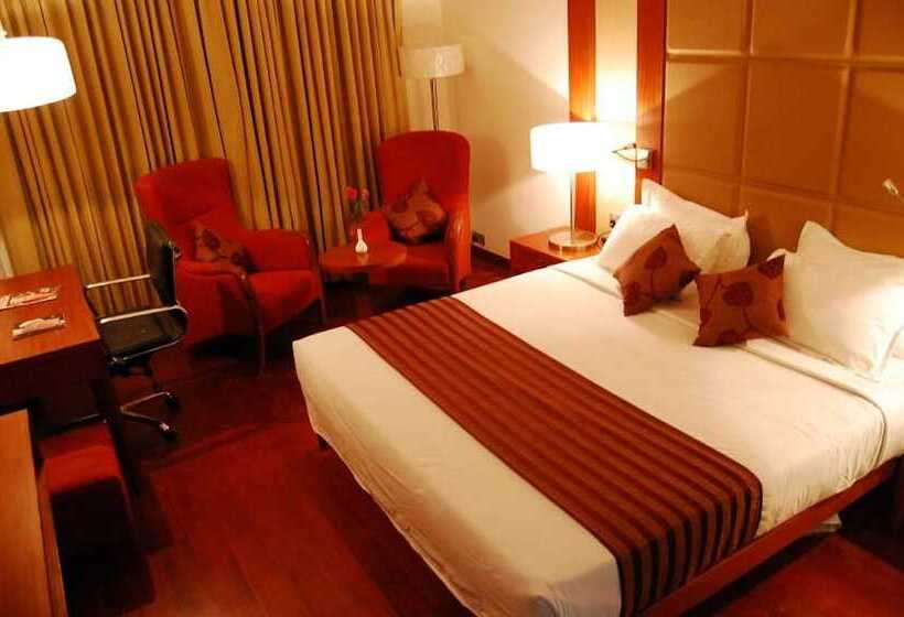 اتاق کلاب, The Cambay Grand