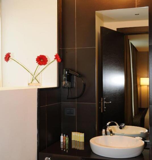 Номер Executive, H2c Hotel Milanofiori