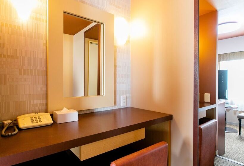 Номер Стандарт, Wing International Chitose