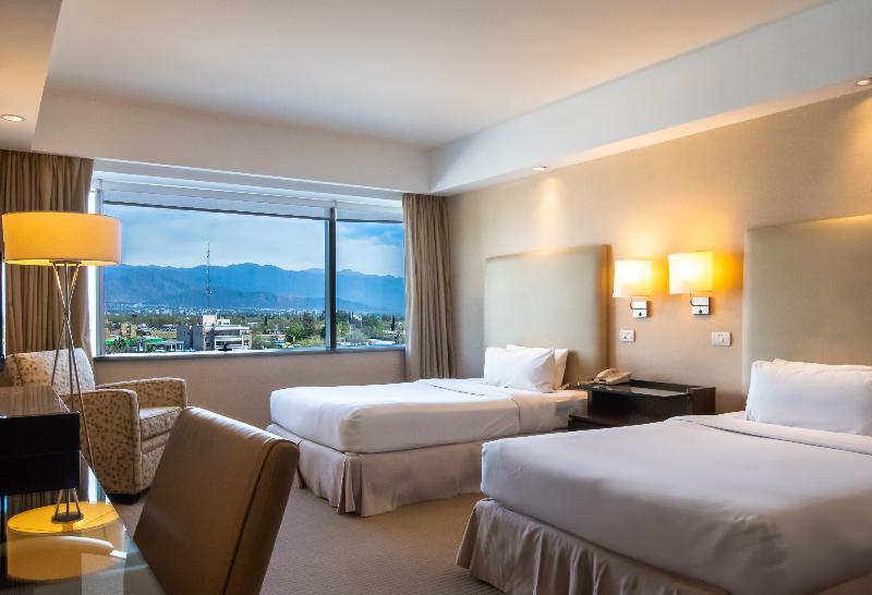 غرفة قياسية, Hilton Mendoza