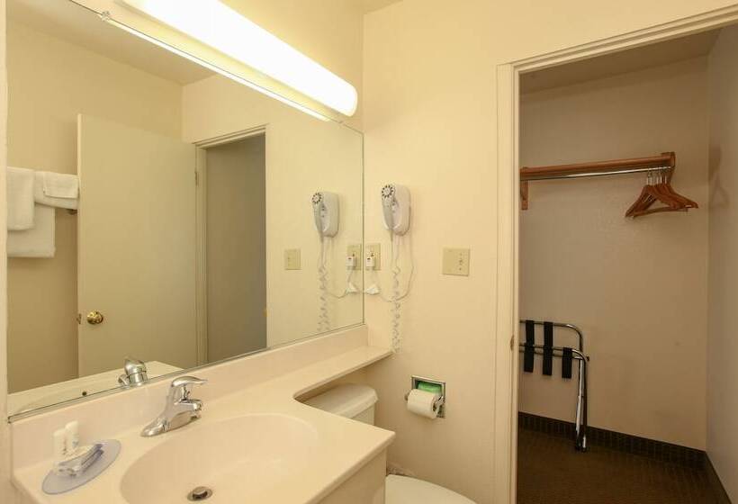 اتاق استاندارد با 2 تخت دوبل, Highland Country Inn Flagstaff