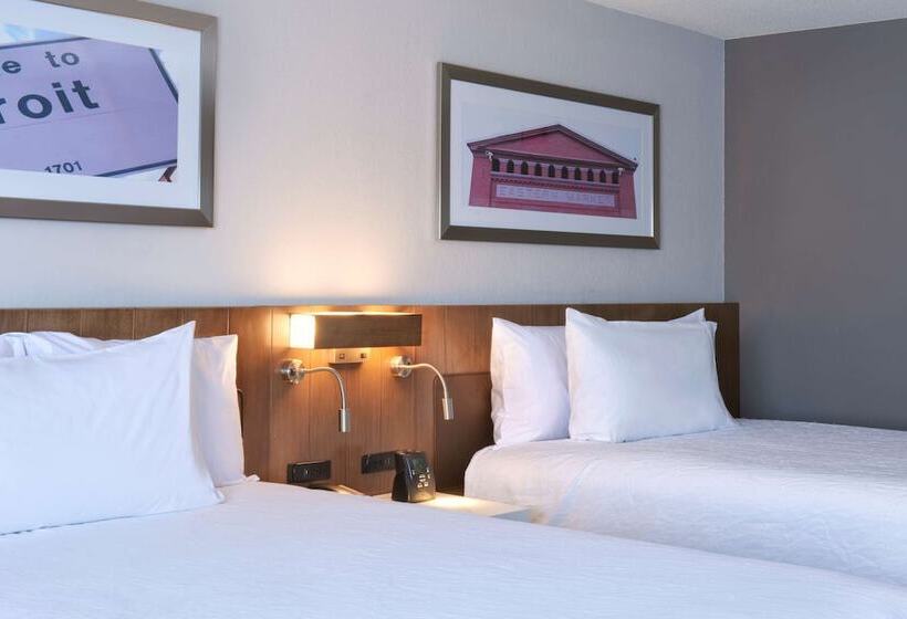 Номер Стандарт Адаптированный для Инвалидов, Hilton Garden Inn Detroit Downtown