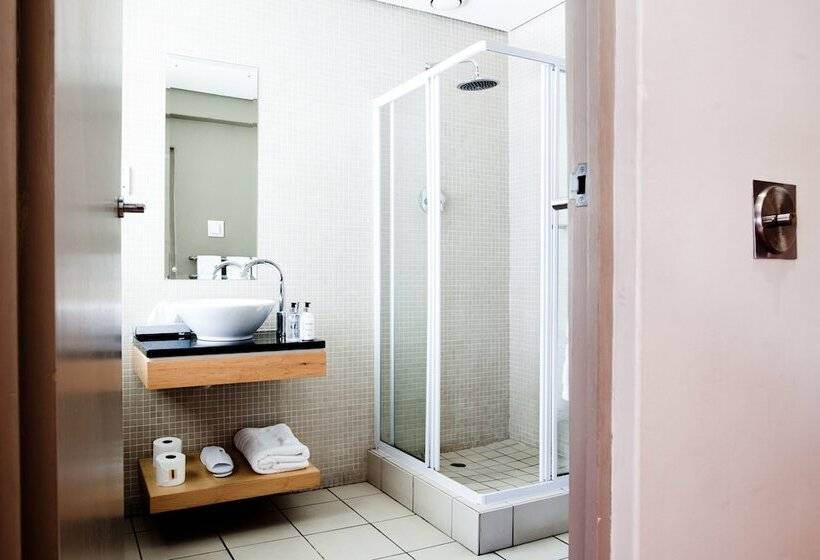 Quarto Estandar, Hippo Boutique