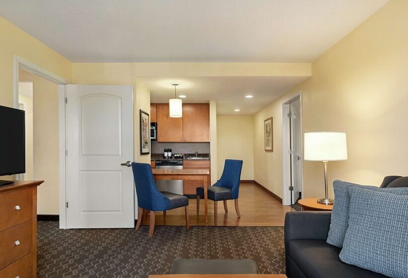 سوئیت 2 خوابه, Homewood Suites By Hilton Allentownbethlehem Airport