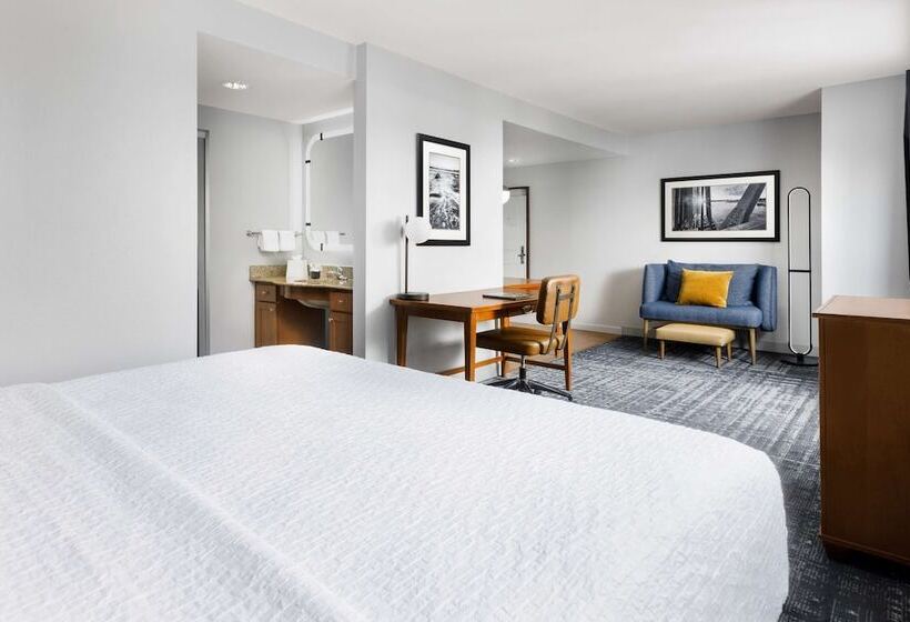 سوییت, Homewood Suites By Hilton Portsmouth