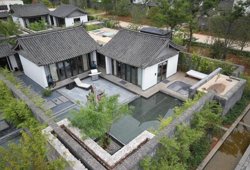 Вилла Deluxe 1 Спальня, Pullman Lijiang Resort & Spa