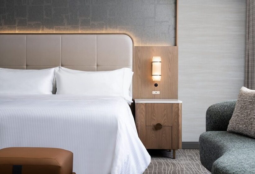 Номер Классика Двуспальная Кровать, The Westin Book Cadillac Detroit