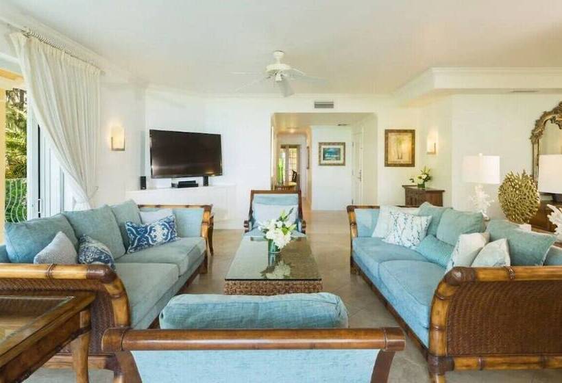 ویلای 1 خوابه با چشم‌انداز دریا, Villa Renaissance