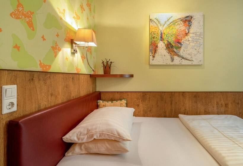 Quarto Estandar Individual, Arosa Dusseldorf Oberkassel